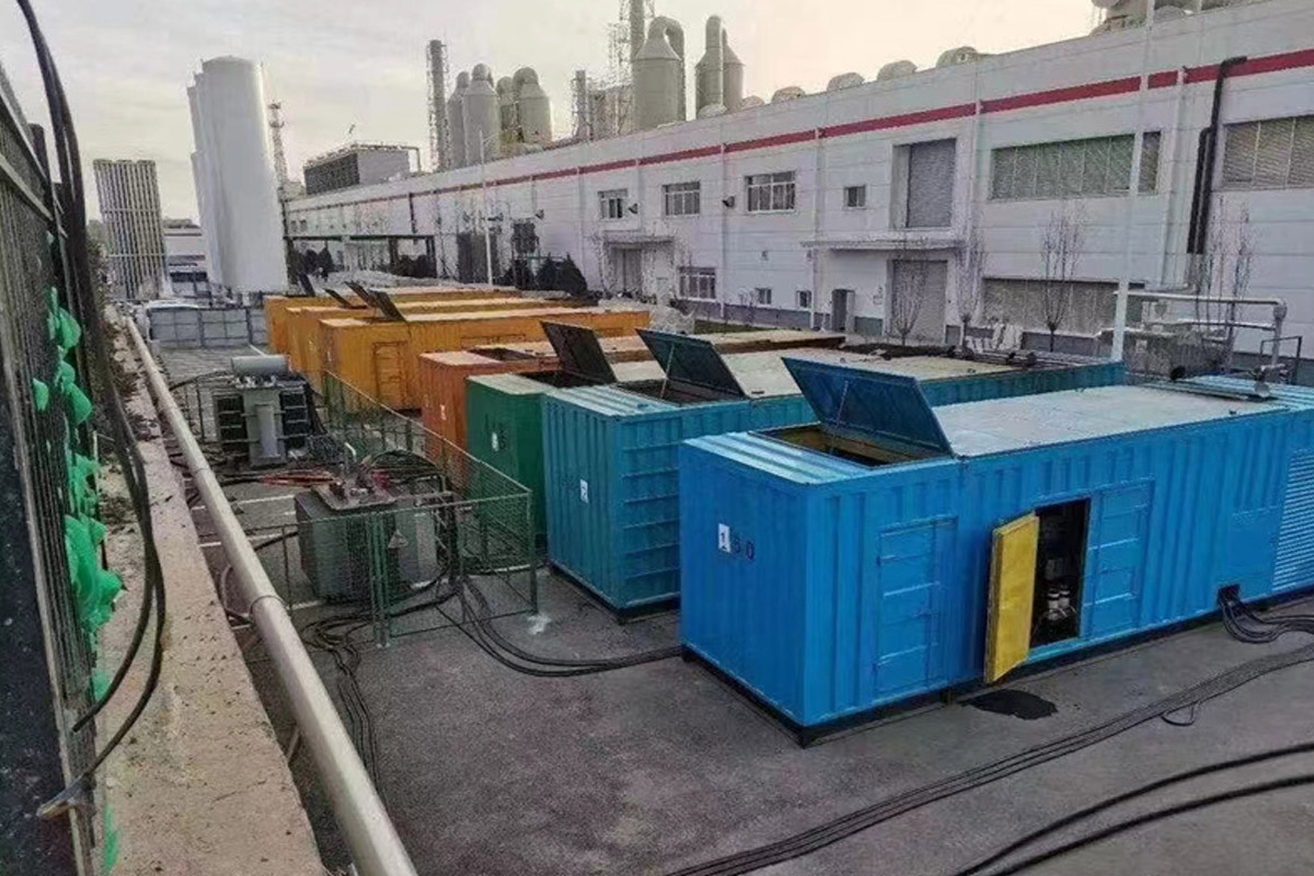 信宜发电机租赁施工现场